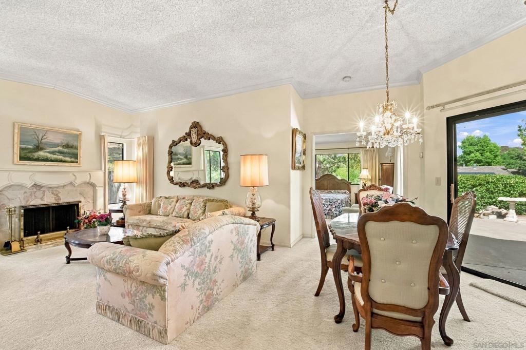 8360 Suntree Place Property Photo 6