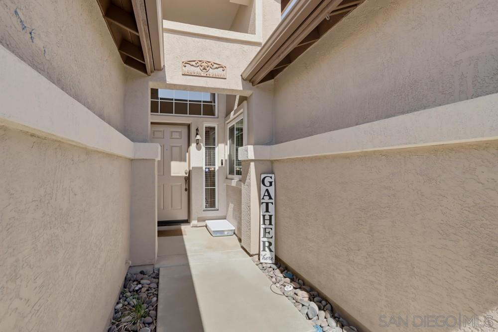 2081 Larkspur Dr Property Photo 6