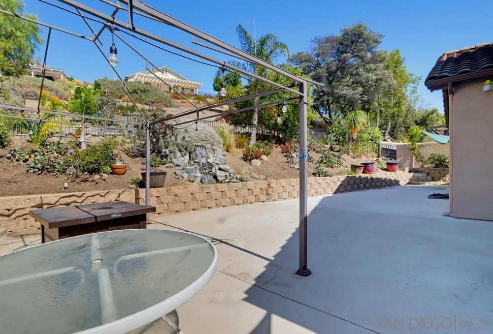 2081 Larkspur Dr Property Photo 31