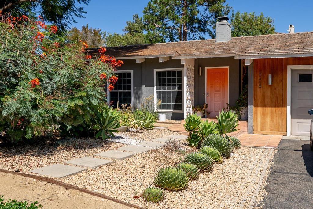 2208 Sunset Drive Property Photo 9