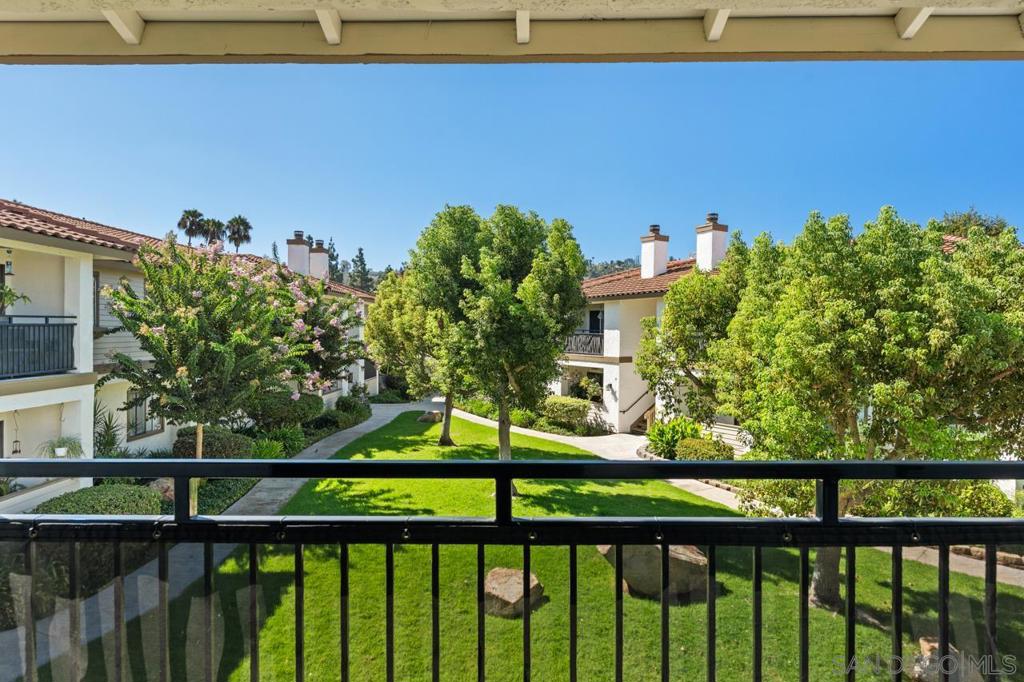 1009 S Sunshine D Property Photo 1