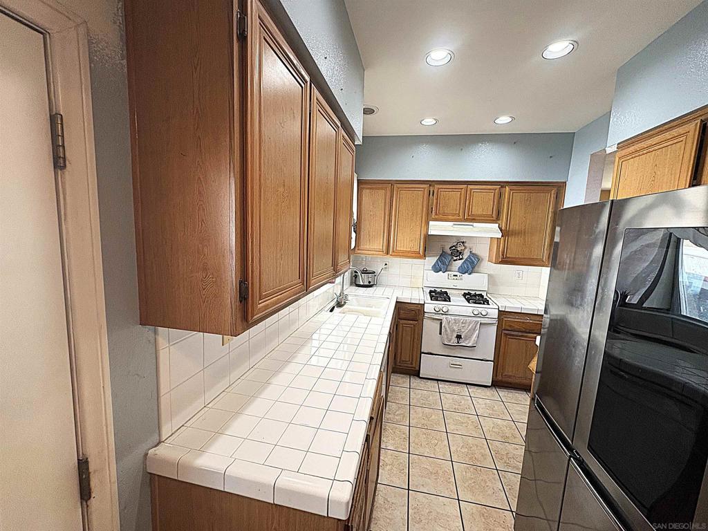 27593 Marian Road Property Photo 10