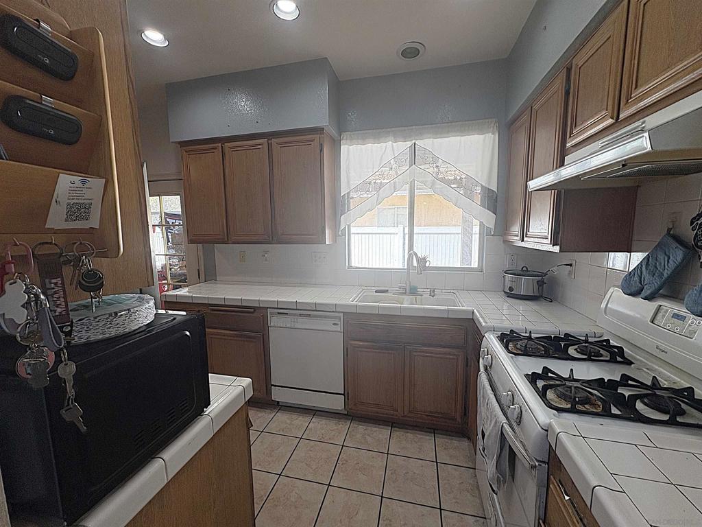 27593 Marian Road Property Photo 11