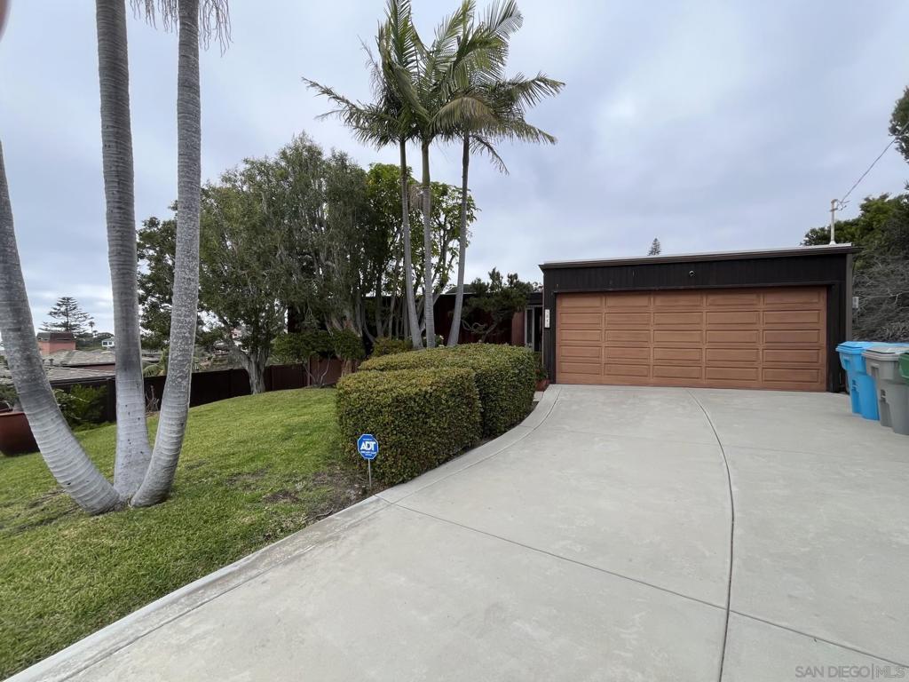 5943 La Jolla Corona Drive Property Photo 1