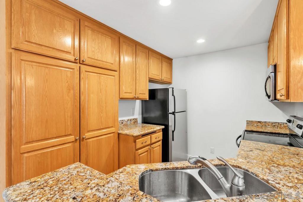 7247 Camino Degrazia 43 Property Photo 7