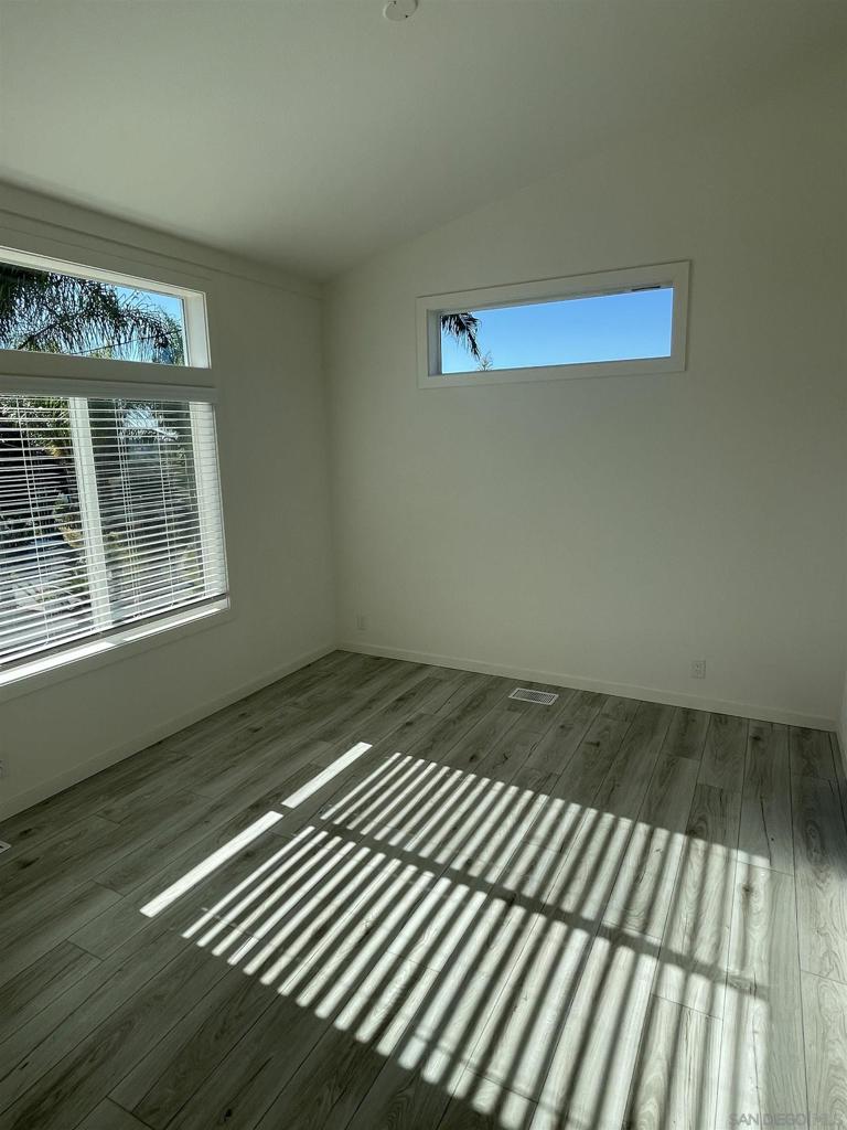 1255 Rhea Place B Property Photo 4