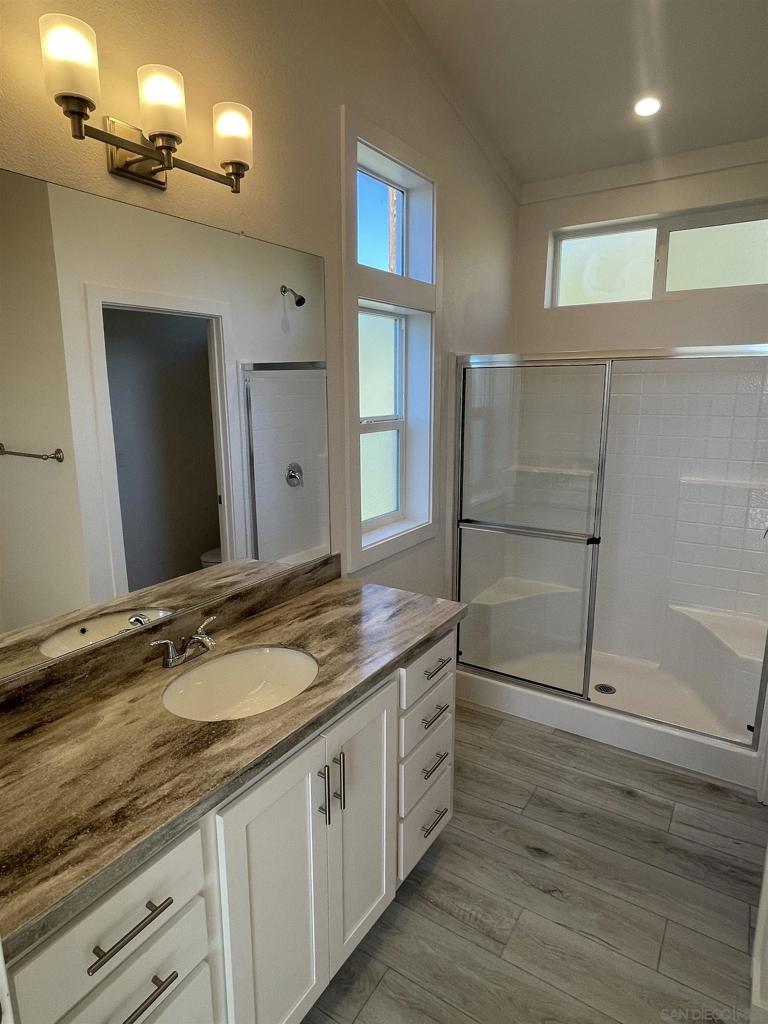 1255 Rhea Place B Property Photo 5