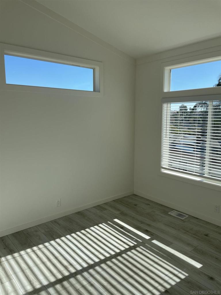 1255 Rhea Place B Property Photo 12