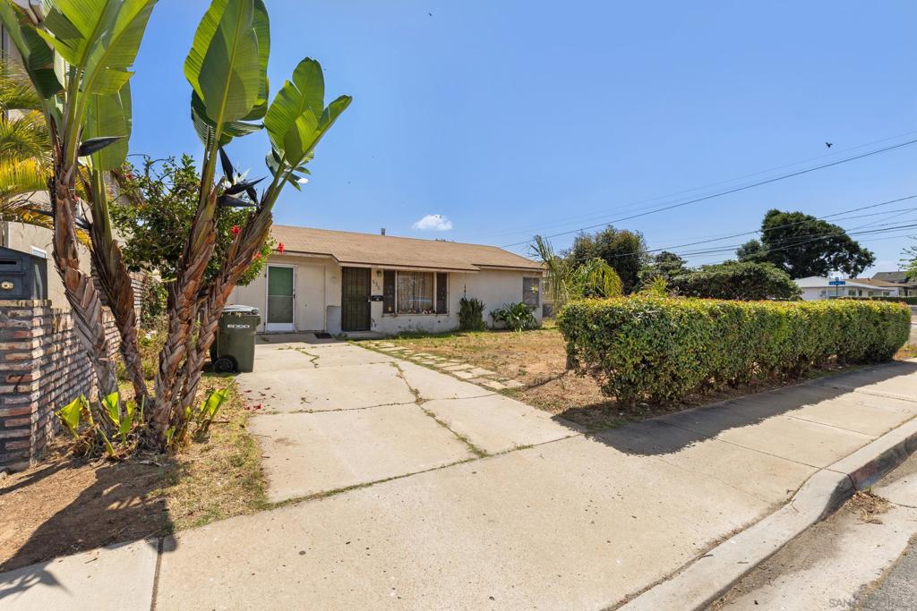 535 12th St Property Photo 1