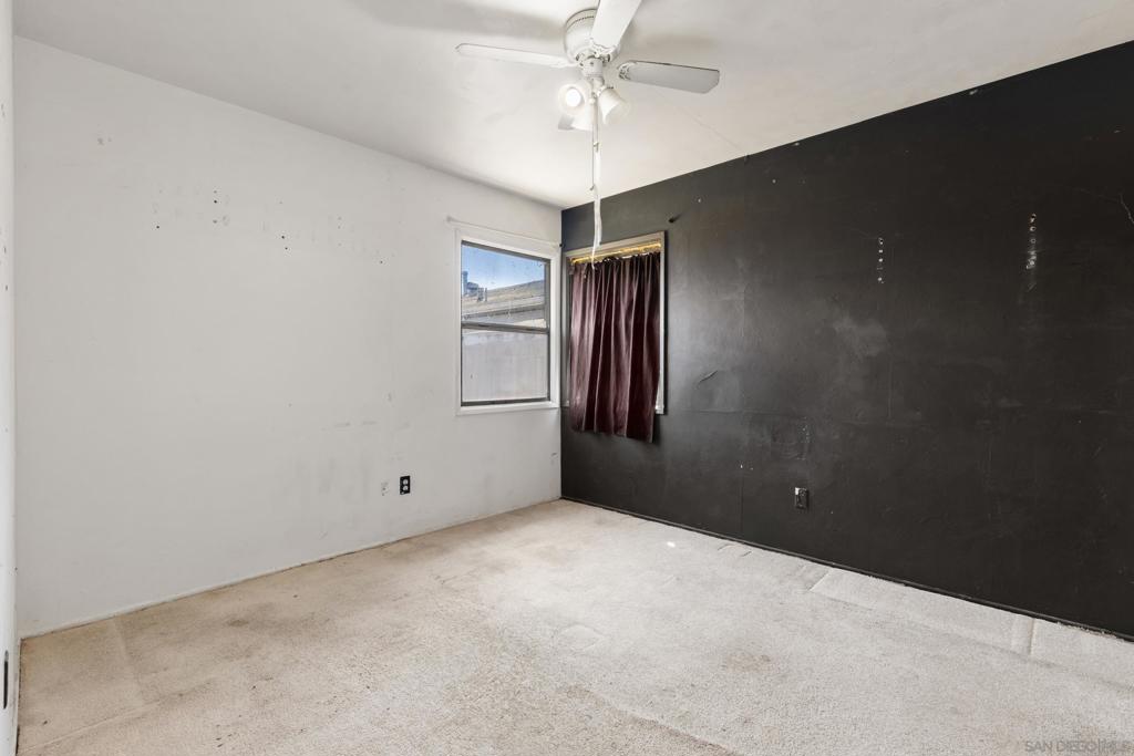535 12th St Property Photo 11