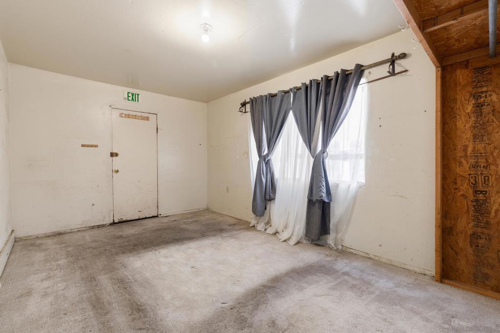 535 12th St Property Photo 12
