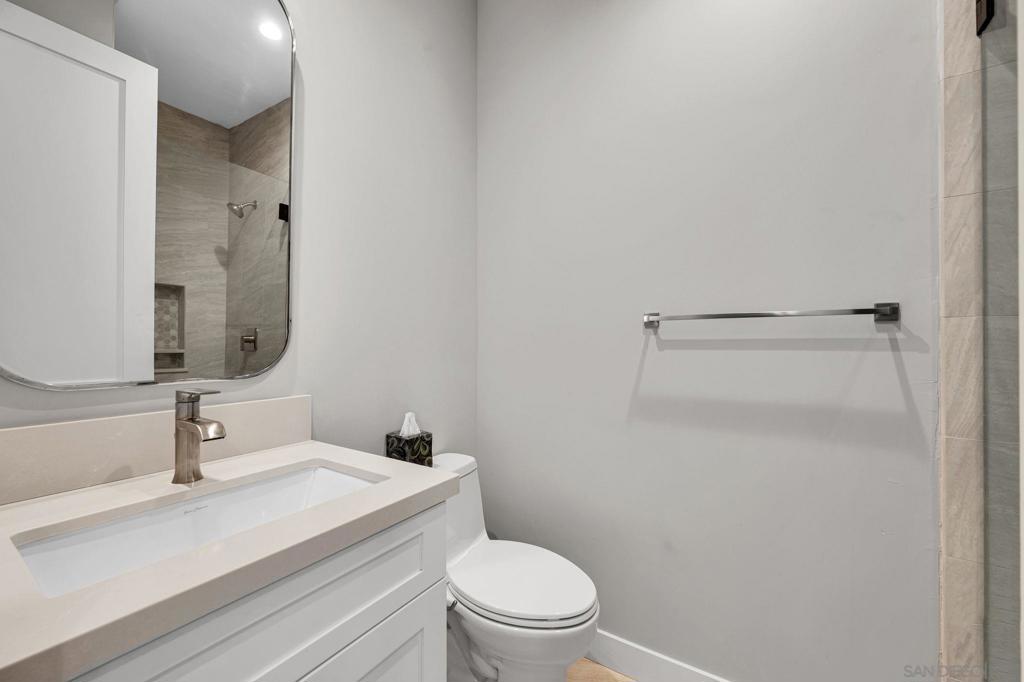 2942 Copley Ave Property Photo 20