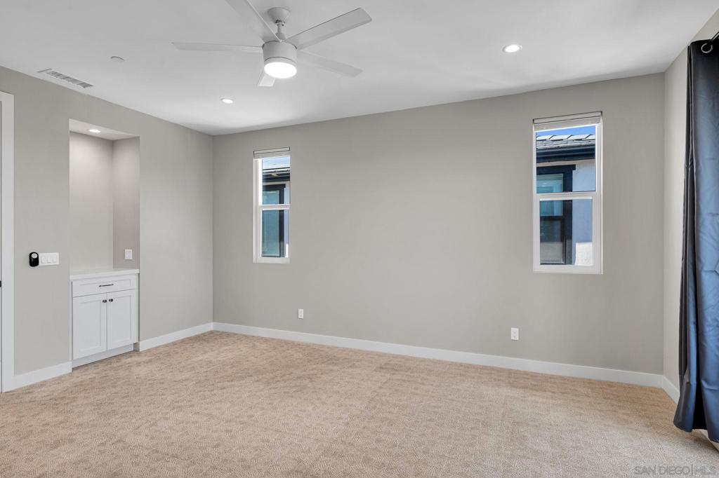 2942 Copley Ave Property Photo 39