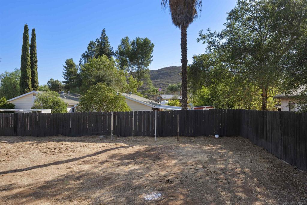 115 Beech Place Property Photo 29