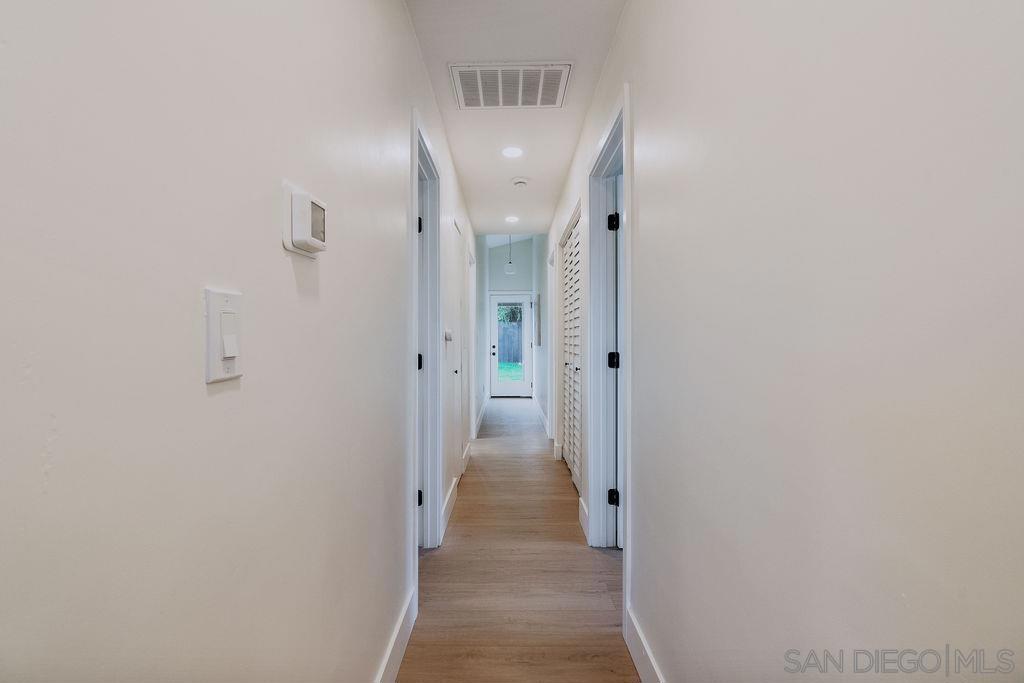5524 Norwich St Property Photo 18