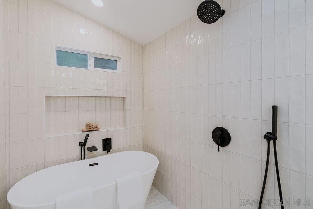5524 Norwich St Property Photo 26