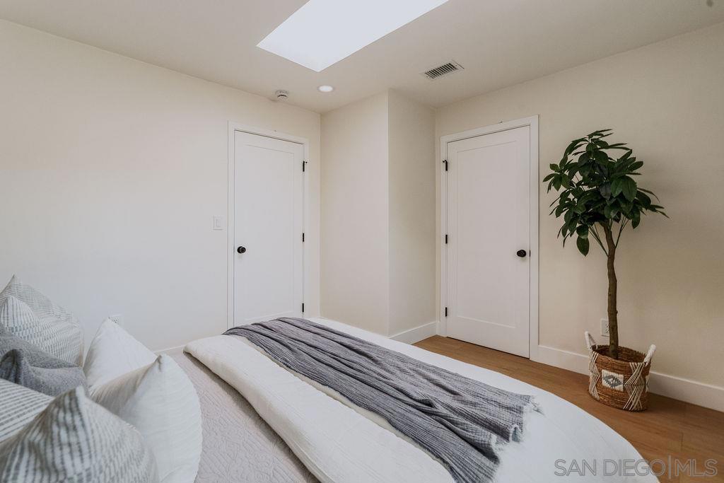5524 Norwich St Property Photo 29