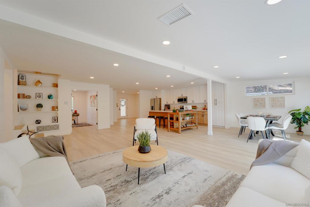 14911 Espola Rd Property Photo 2