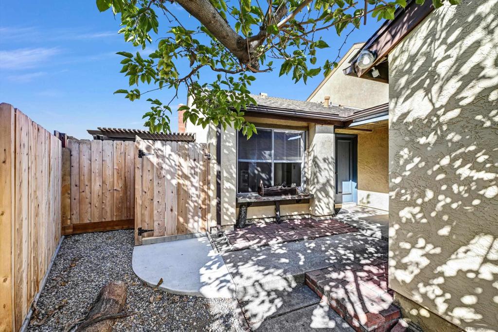 8858 Capcano Rd Property Photo 6