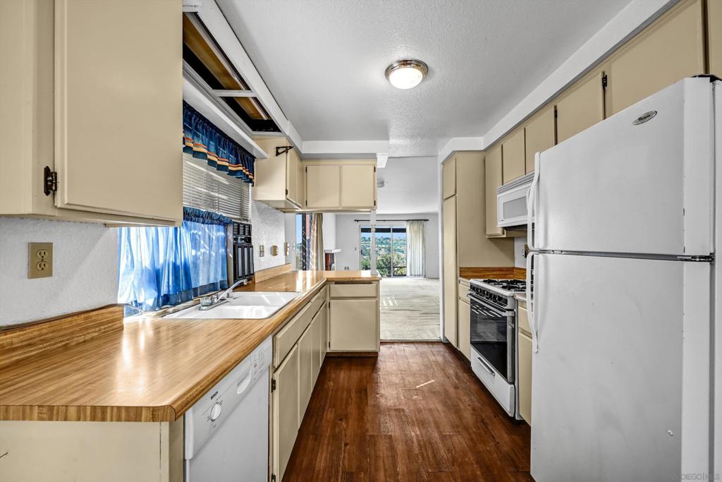 8858 Capcano Rd Property Photo 11