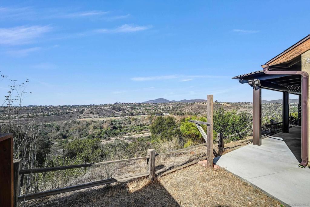 8858 Capcano Rd Property Photo 27