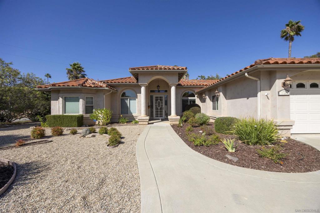 1726 York View Circle Property Photo 1