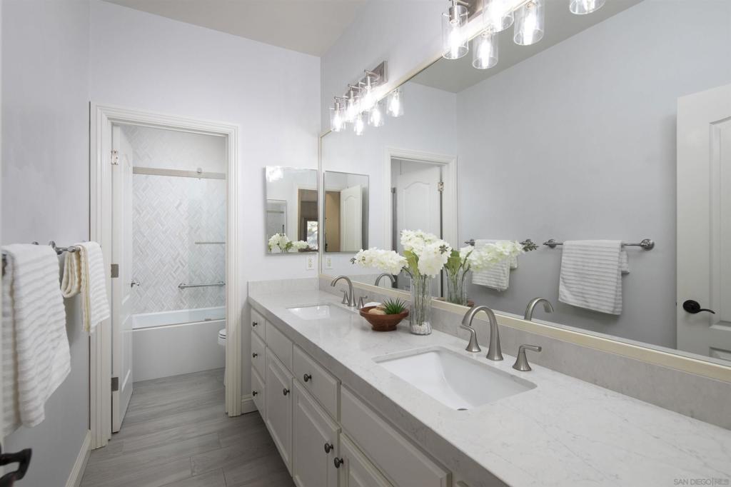 1726 York View Circle Property Photo 31