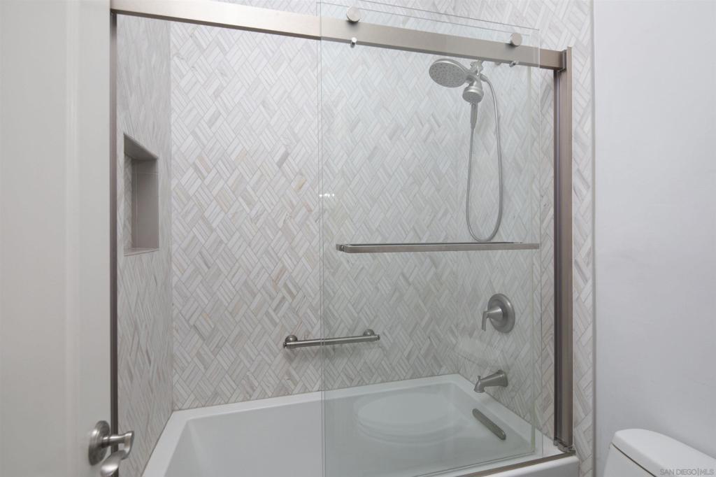 1726 York View Circle Property Photo 32