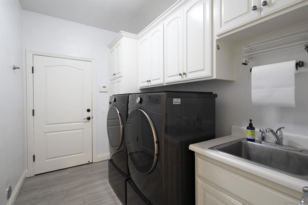 1726 York View Circle Property Photo 33