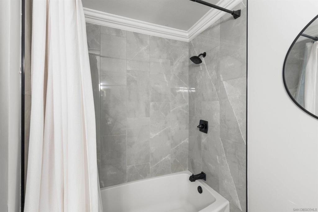 1714 Knollfield Way Property Photo 12