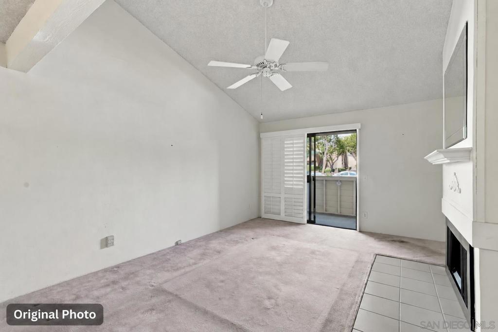 9169 Village Glen 256 Property Photo 2