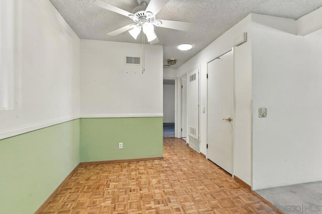 9169 Village Glen 256 Property Photo 26