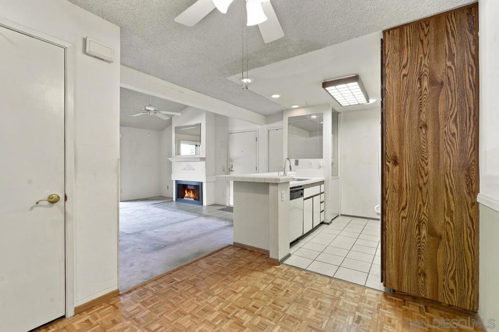 9169 Village Glen 256 Property Photo 29