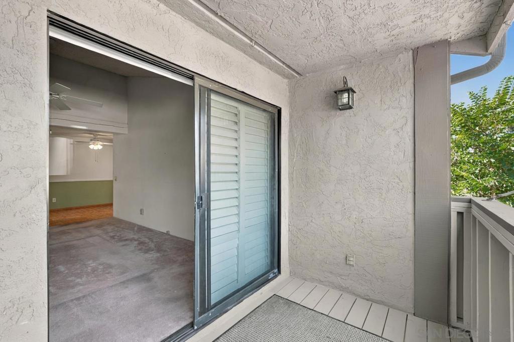 9169 Village Glen 256 Property Photo 34