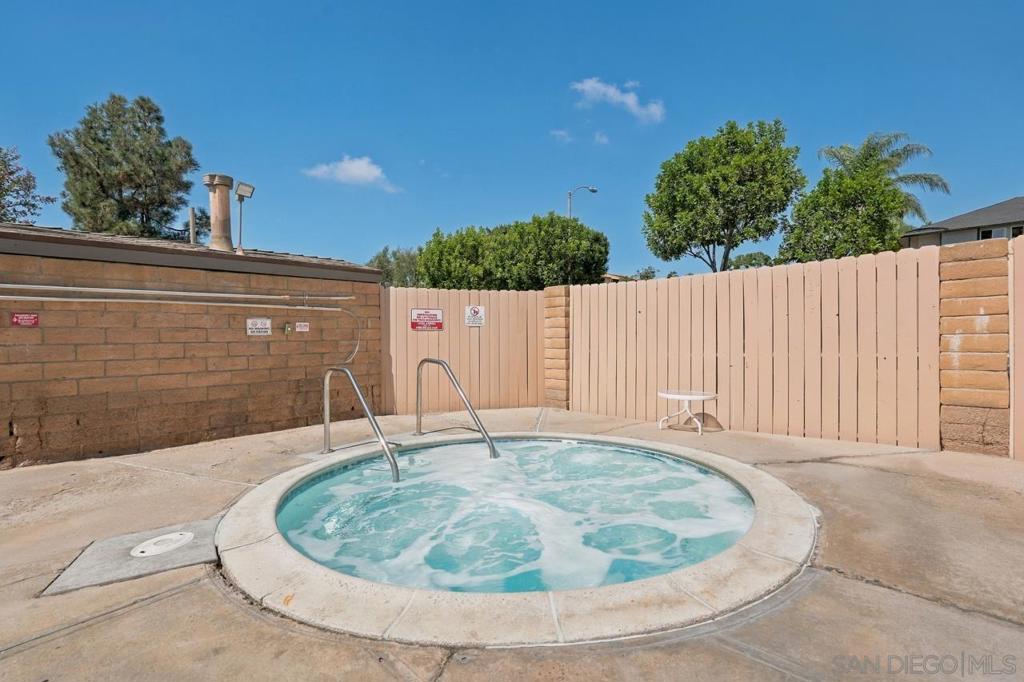 9169 Village Glen 256 Property Photo 41