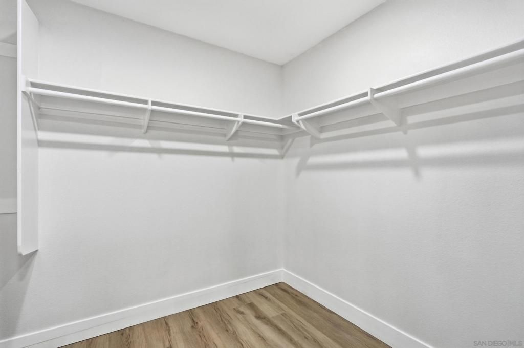 12086 Little Silver Ct Property Photo 26