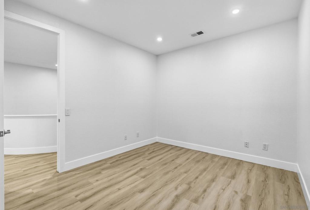 12086 Little Silver Ct Property Photo 37