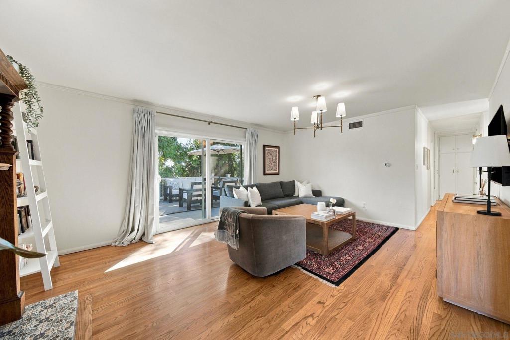 8845 Fabienne Way Property Photo 14