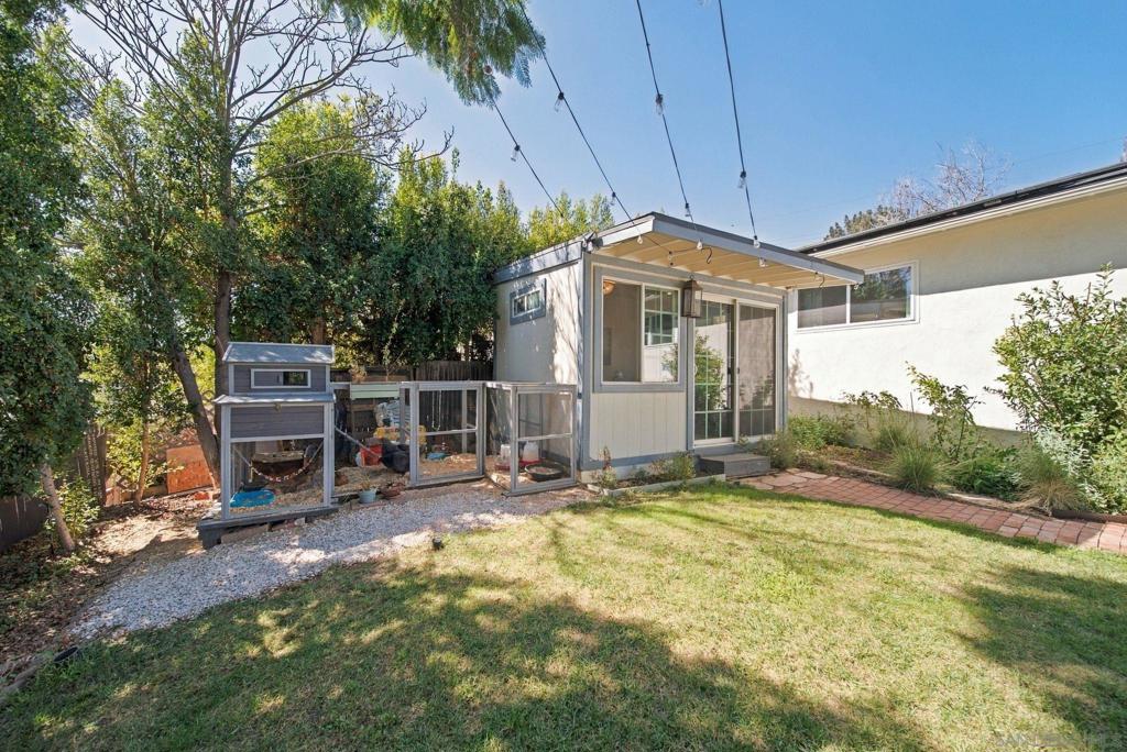 8845 Fabienne Way Property Photo 29