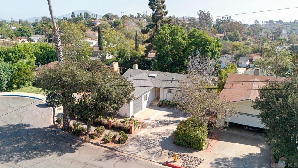 8845 Fabienne Way Property Photo 37