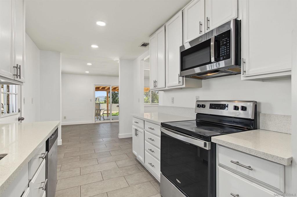8032 Poplin Drive Property Photo 17