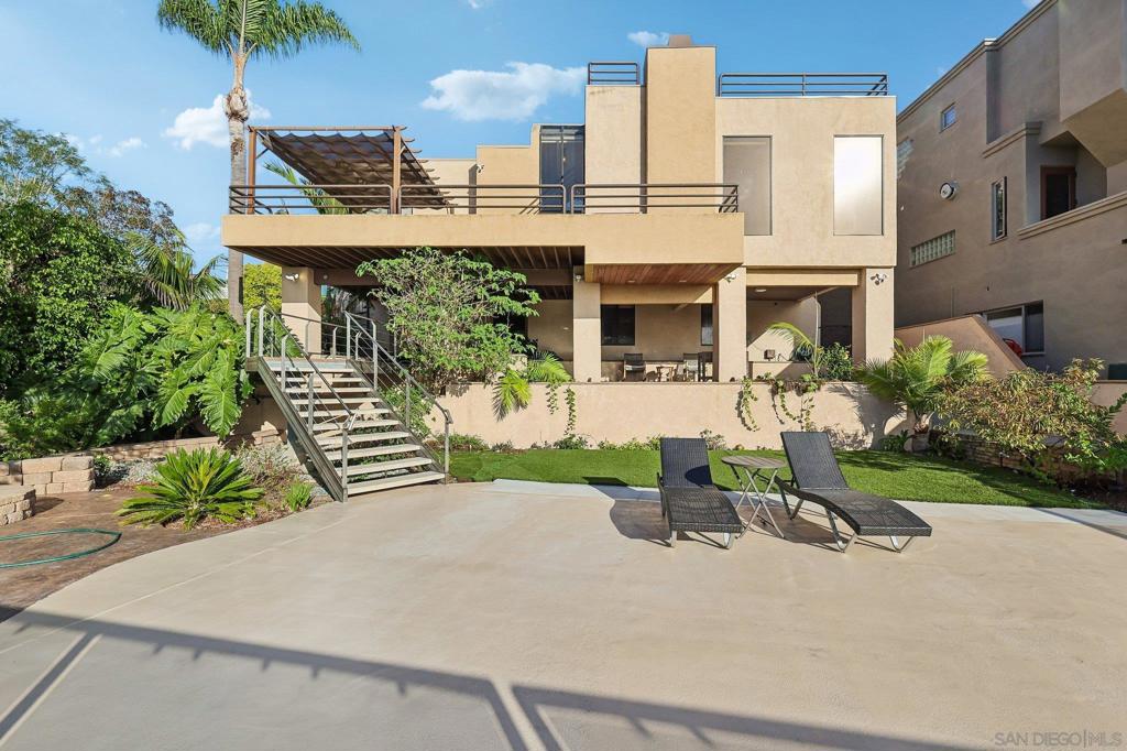 2070 Illion Property Photo 1