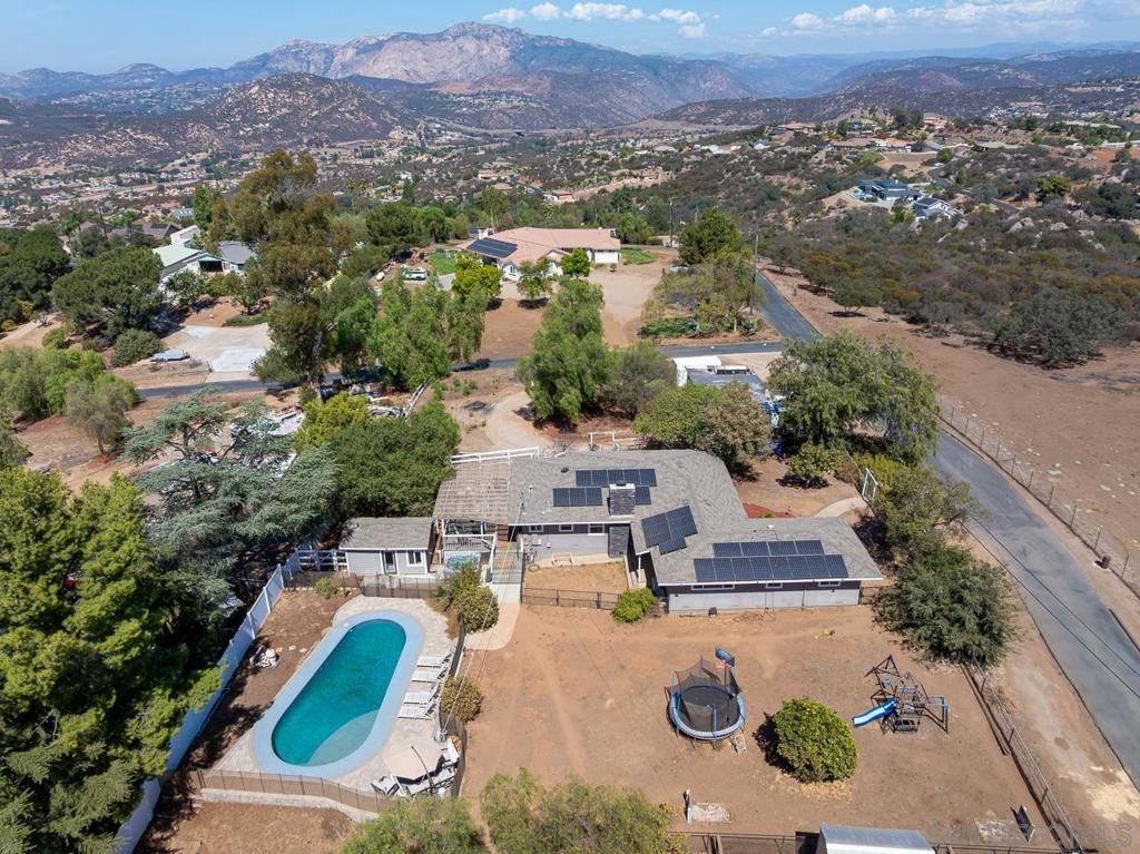 2110 Via Corina Property Photo 1
