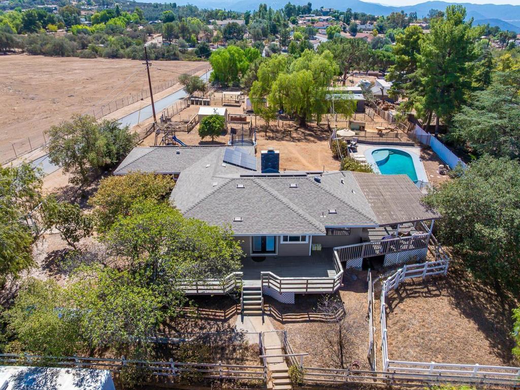 2110 Via Corina Property Photo 3