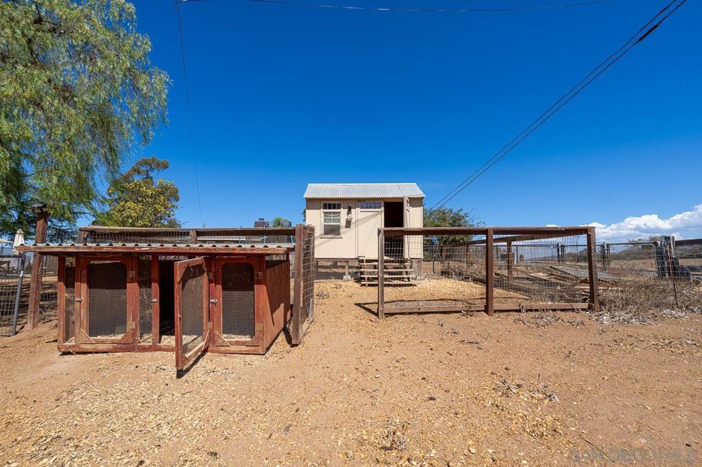 2110 Via Corina Property Photo 8