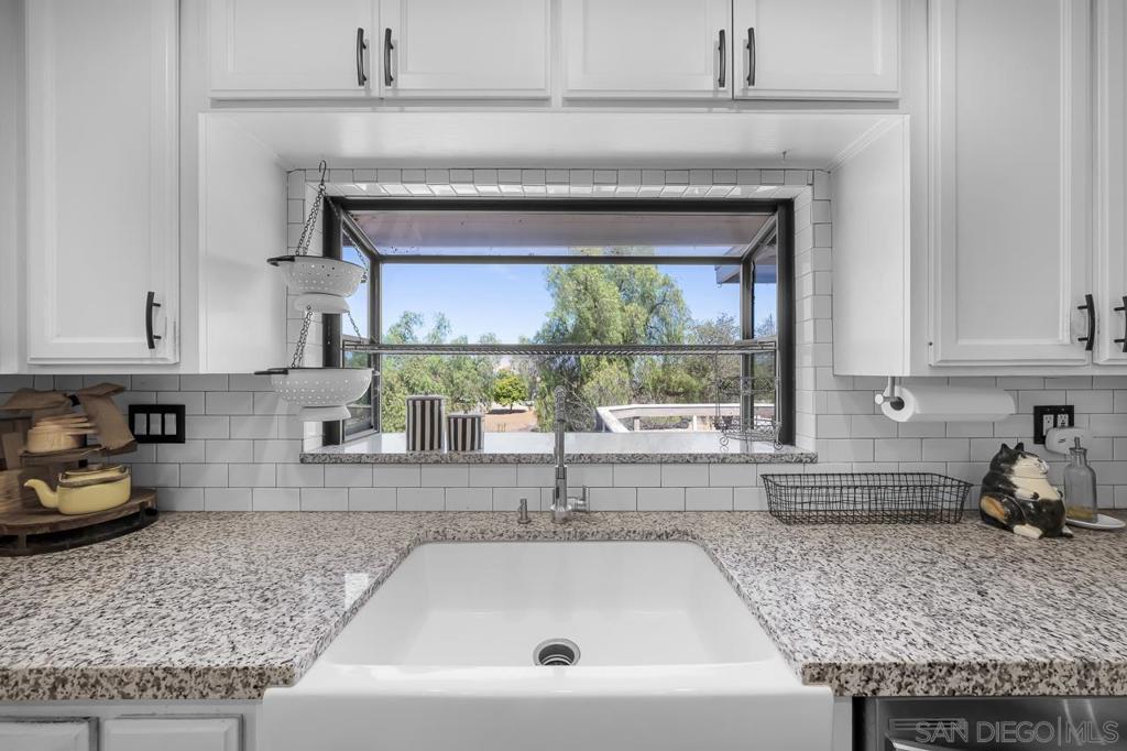 2110 Via Corina Property Photo 12