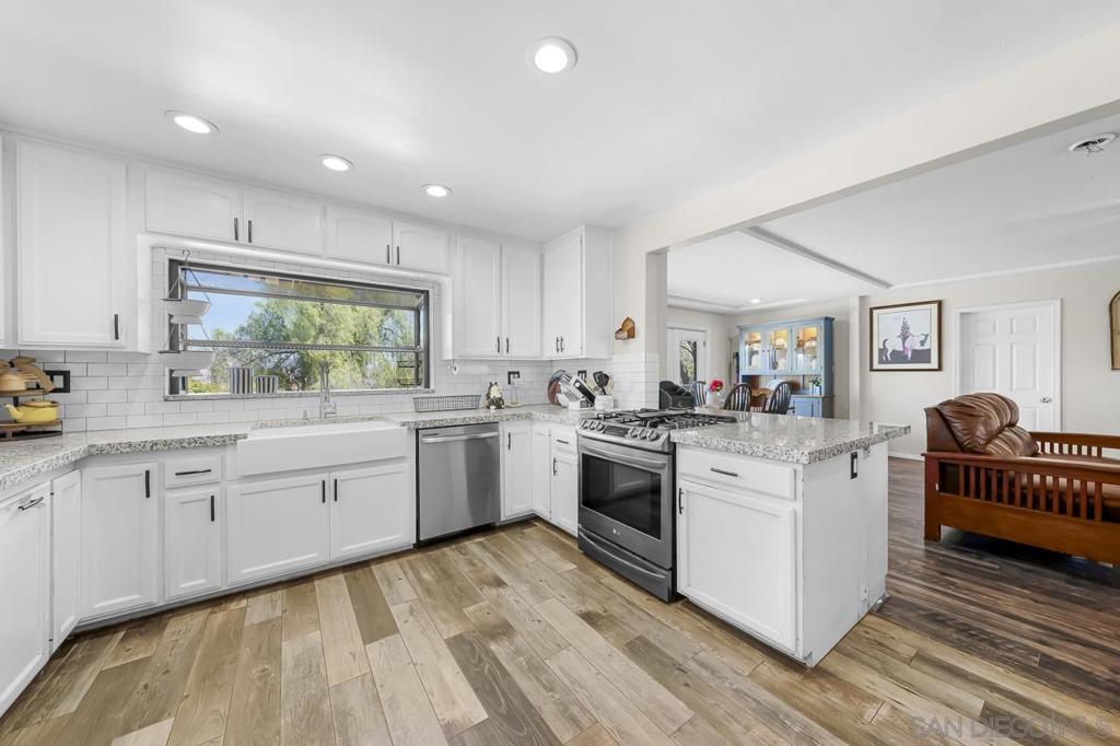 2110 Via Corina Property Photo 15