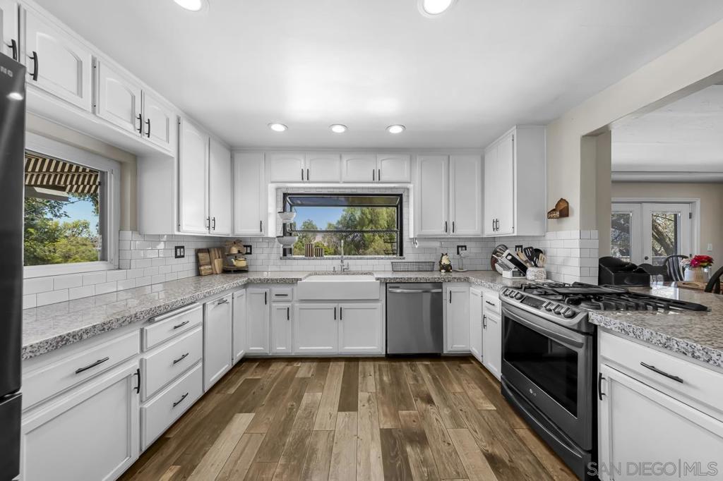 2110 Via Corina Property Photo 16