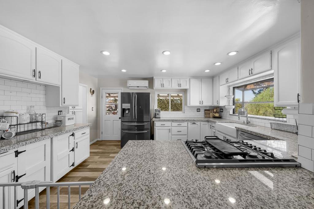 2110 Via Corina Property Photo 19