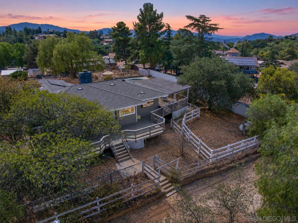 2110 Via Corina Property Photo 25